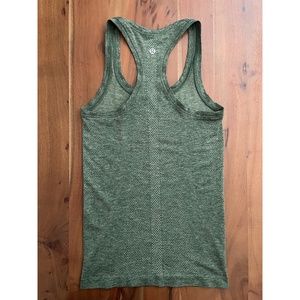 Lululemon Swiftly Tank Rosemary Green/Spruce Size